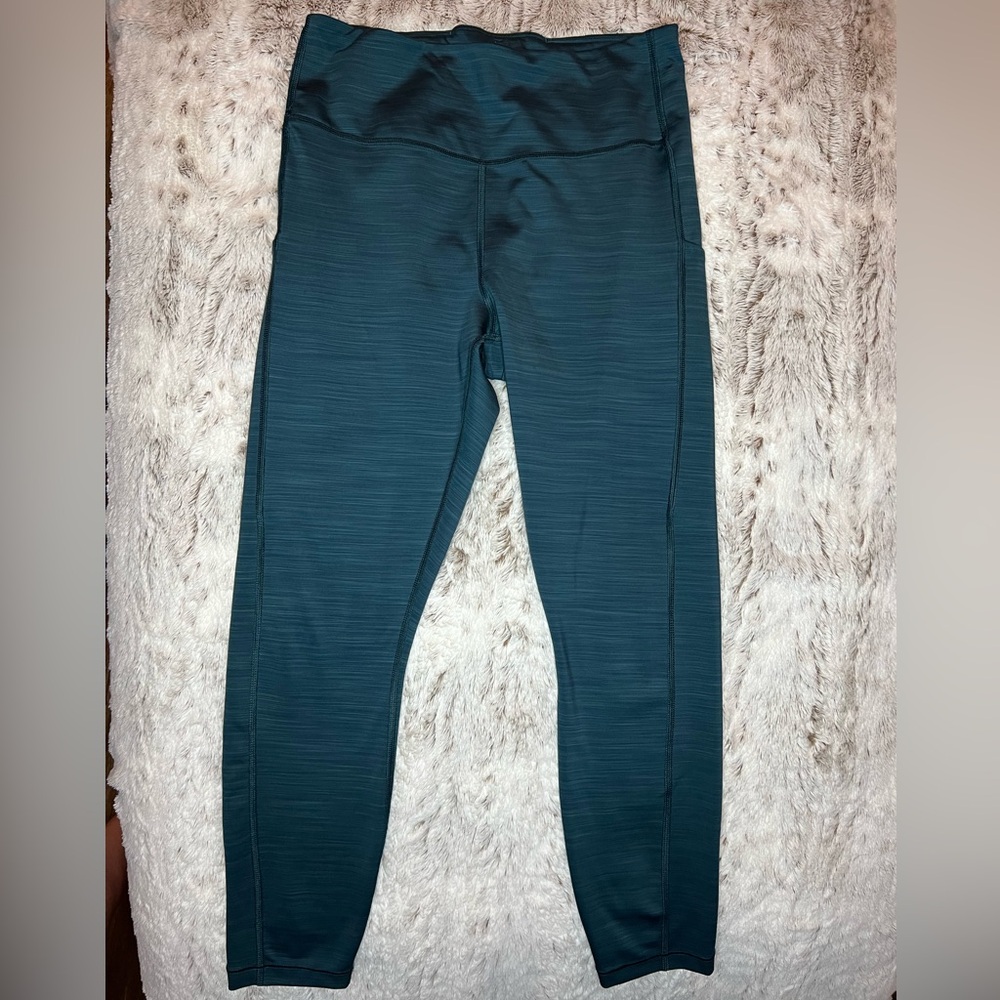 Athleta ULTIMATE STASH 7/8 TIGHT